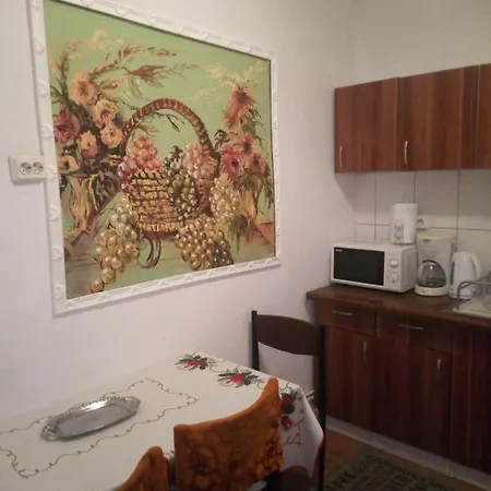 Alex-gabriel Apartment